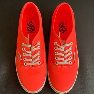 Vans shoes women